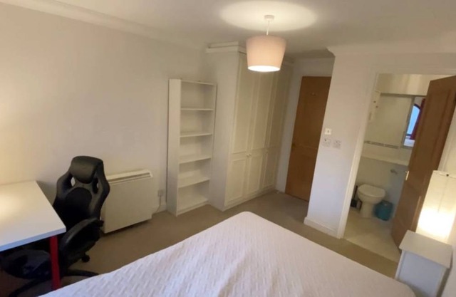80 m² Apartment ∙ 3 bedrooms ∙ 5 guests