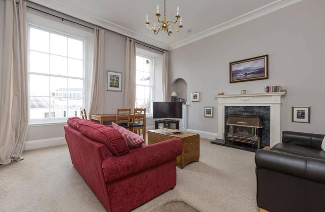ALTIDO George Square Apartment - Heart of Old Town/University