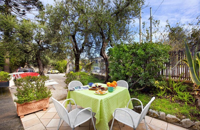 AMORE RENTALS - Casa Punta del Capo with Private Terrace and Parking
