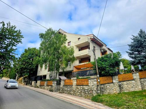 APARTMANSKI SMEŠTAJ SOLARIS kod Aqua Parka Lux Apartman LAZAR