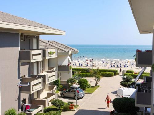 Apartment Green Marine- Palme- Ismare-7 by Interhome