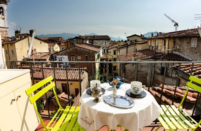 Apartment in Lucca with 3 bedrooms sleeps 6