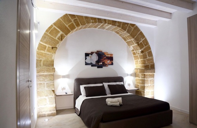 Apartments Maniace 2 (brand new apartment in the center of Ortigia)