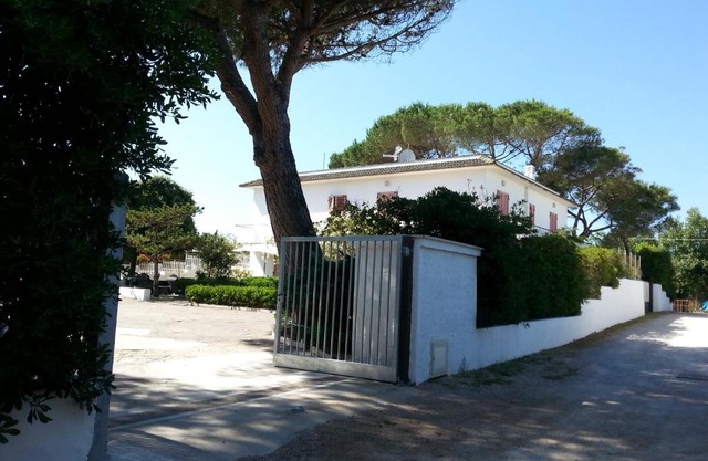 Appartamento in Villa Valentini- Fronte mare, Giardino e Parcheggio privato, WIFI, dotato di tutti i confort, nel Cuore del Golfo di Gaeta