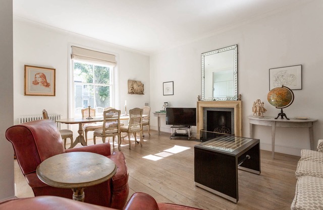 Bassett Road IV by onefinestay