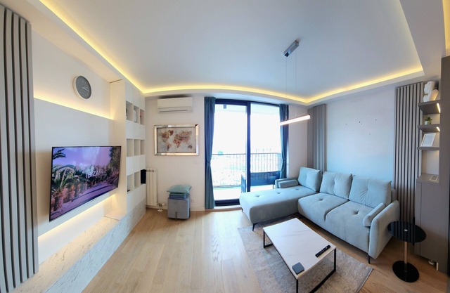 Belgrade Waterfront 10th fl. Lux Apt. w/City view & Free Parking