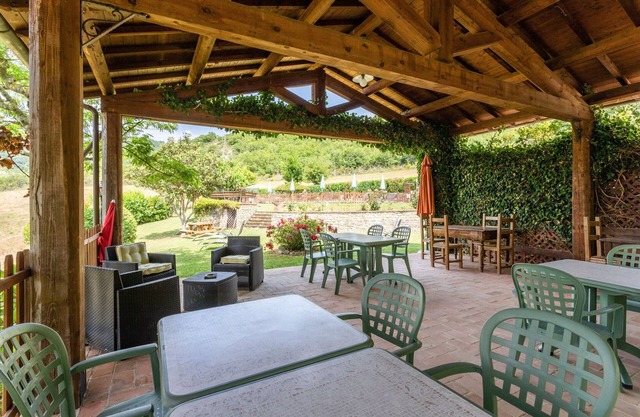 Belvilla by OYO Holiday Home in Assisi with Pool