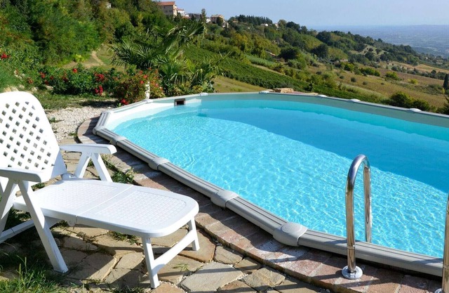 Cupramontana Swimming 