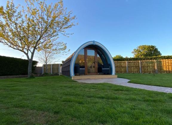 Benone Getaways- 'Causeway' Luxury Glamping Pod
