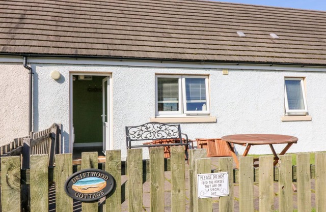 Cabin ∙ 2 bedrooms ∙ 4 guests