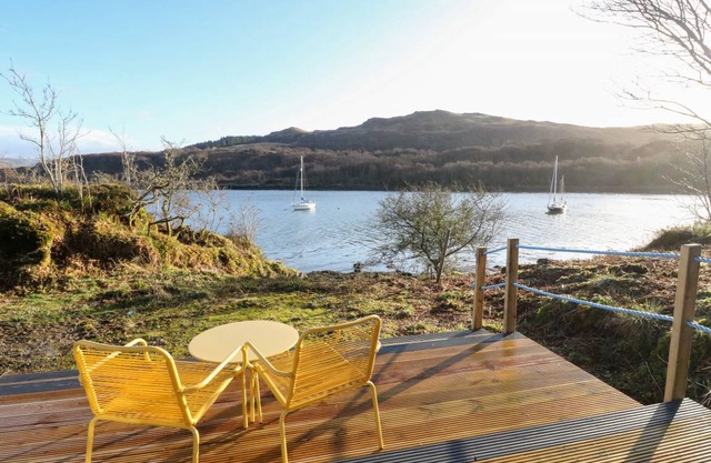 Cabin ∙ 2 bedrooms ∙ 4 guests