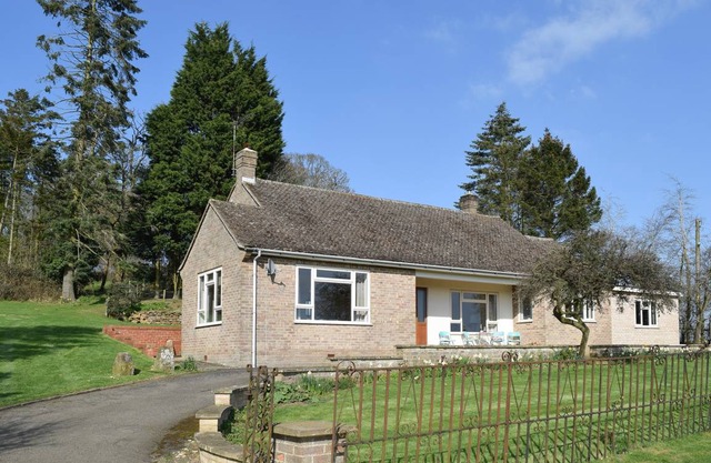 Cabin ∙ 3 bedrooms ∙ 5 guests