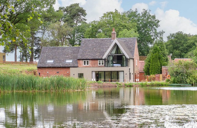 Cabin ∙ 4 bedrooms ∙ 10 guests