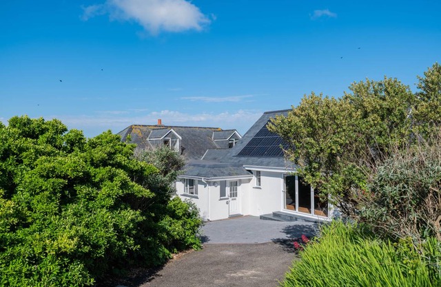 Cabin ∙ 6 bedrooms ∙ 12 guests