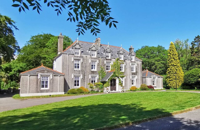 Cabin ∙ 9 bedrooms ∙ 19 guests