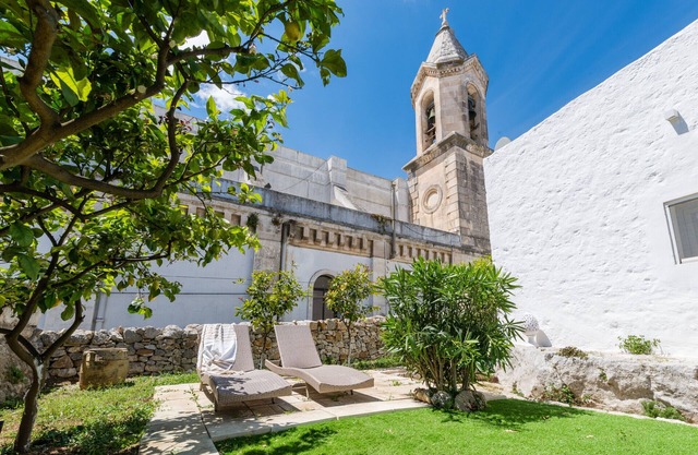 Campanile Apartment with terrace by Wonderful Italy