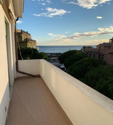 Casa Bianca 5 - confortevole in centro a Moneglia