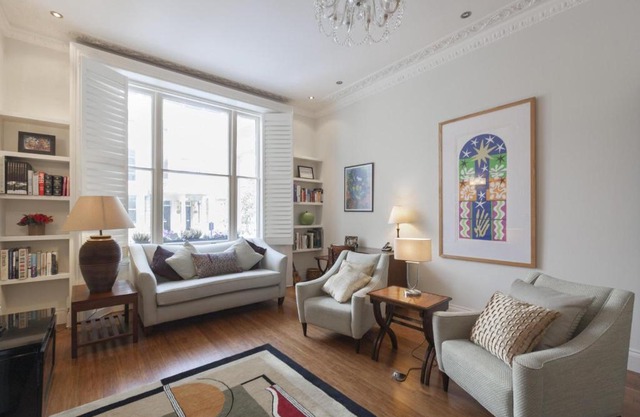 Colville Terrace by Onefinestay