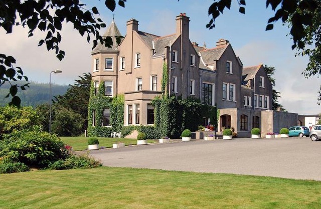 Enniskeen Country Hotel 