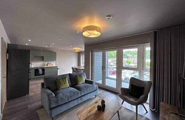 Harbourside Apartment No 3