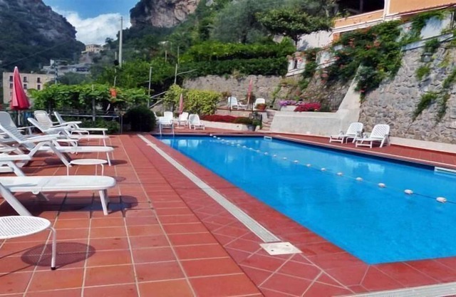 Holiday Ravello Persons 