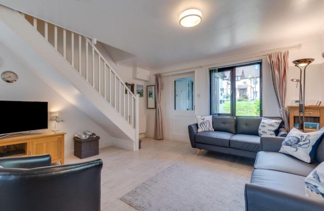 Holiday Home Daisy House by Interhome