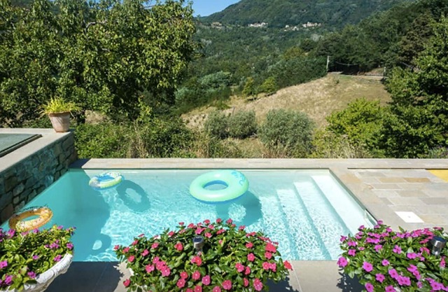 Holiday house Bagni di Lucca for 1 - 4 persons with 2 bedrooms - Holiday house