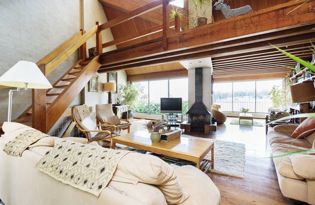 House ∙ 5 bedrooms ∙ 14 guests