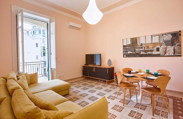 Kmc Suites 