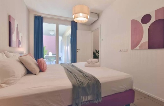 Lake Maggiore holiday apartment with pool