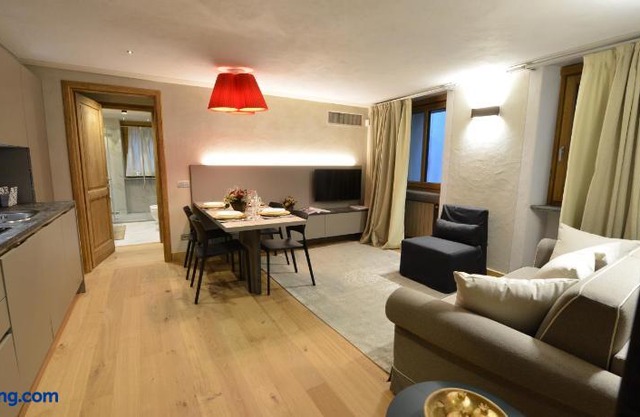 Le Reve Charmant Apartments