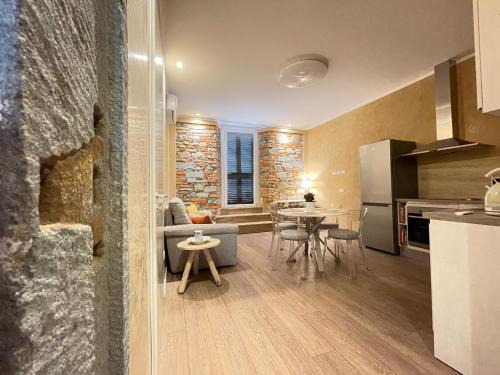 LUXURY CAREGGI