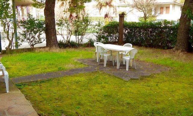 M105 -Marcelli, quadrilocale con giardino a 200 mt dal mare