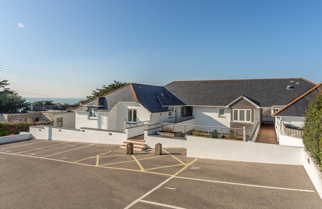 No 4 Pentire Rocks is a contemporary maisonette situated in New Polzeath.