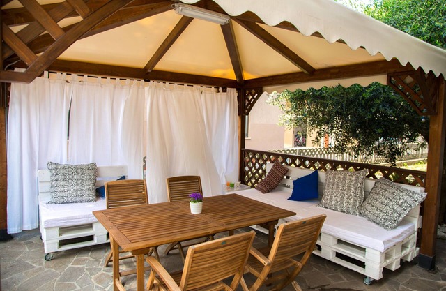 Oasis Of The Sea Courtyard 