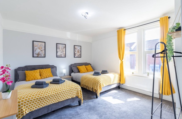 Open Mind Property - Cosy Home - 6 Beds & Parking