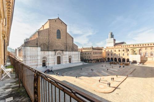 Fusari Piazza Maggiore 