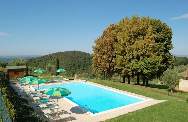 Pietra - Holiday Rental with swimming pool near San Gimignano, Tuscany