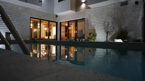POOL RESORT Vila Lena - KING SIZE Apartman 12