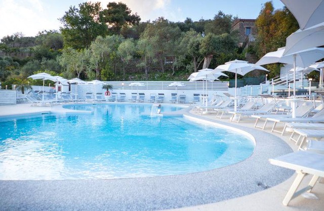 Resort ∙ 1 bedroom ∙ 4 guests
