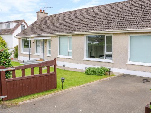 Seacoast Cottage Castlerock 