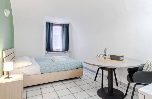 Stylish Studio in Turin's Vibrant Quadrilateral