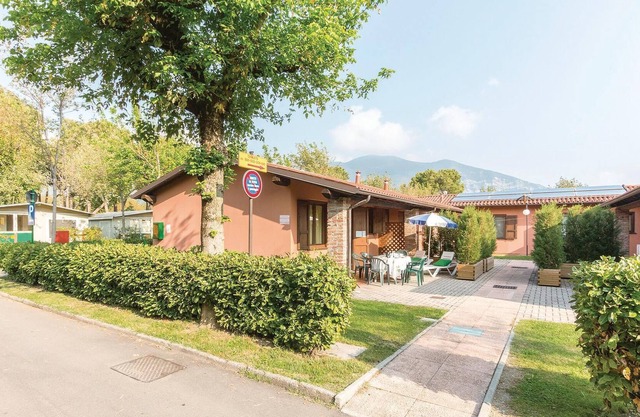 The town of Iseo is located directly on the shores of the homonymous Lake Iseo, 30 km east of the hi
