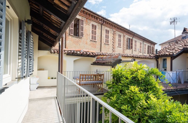 Trifulhouse Alba 
