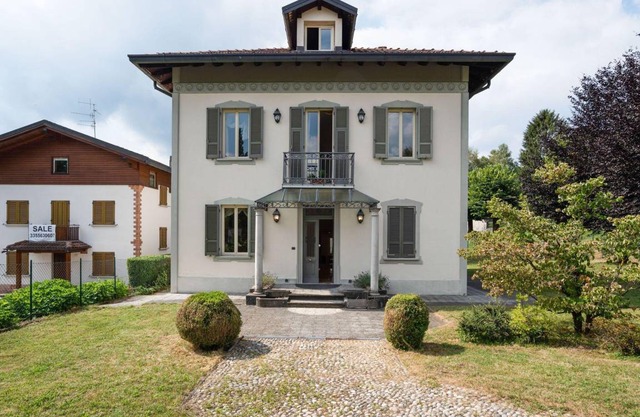 Villa ∙ 3 bedrooms ∙ 9 guests