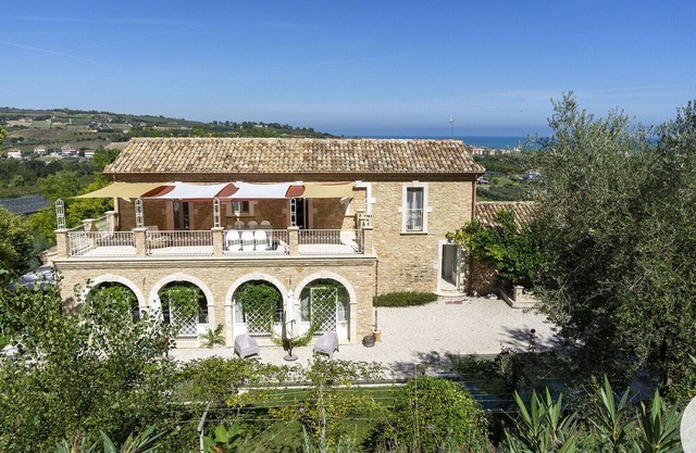 Villa Brezza Marina, private pool & sea view