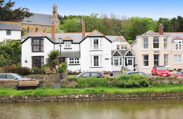 Wharfinger, views of Bude canal, sea and beaches
