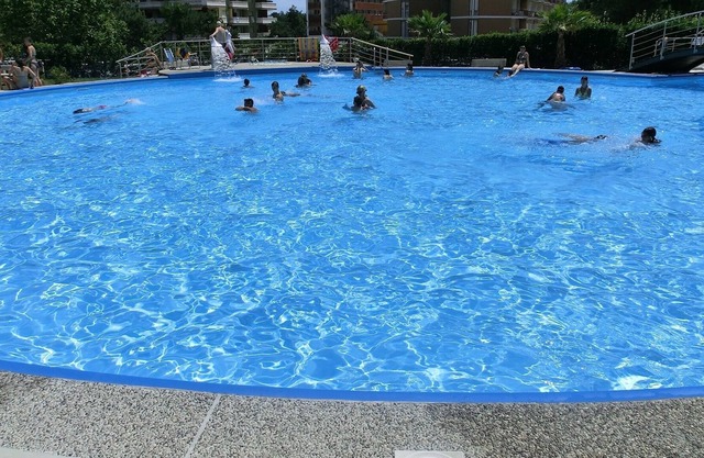 Wonderful studio with swimming pool, spacious terrace and sea view by Beahost