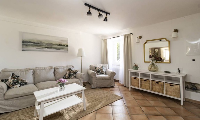 Petritoli House | 100 m² House ∙ 2 bedrooms ∙ 4 guests