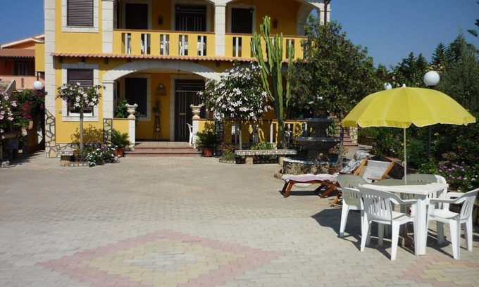 Licata House | 100 m² House ∙ 3 bedrooms ∙ 6 guests